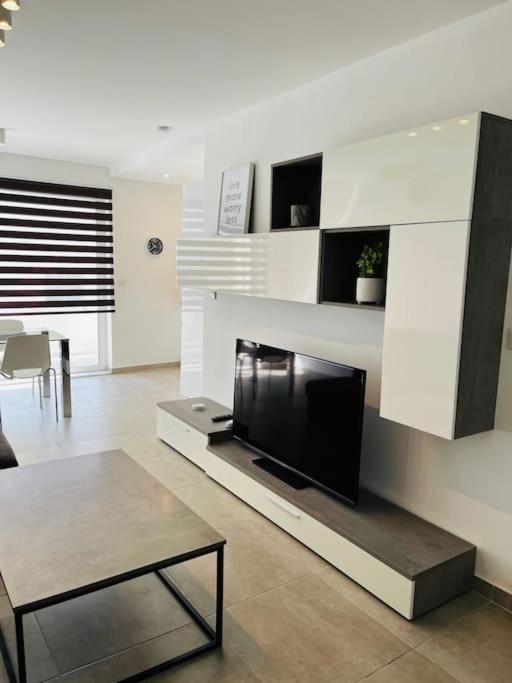 Sliema, Apt7, Stylish 2 Bedroom Apartment With Parking Εξωτερικό φωτογραφία
