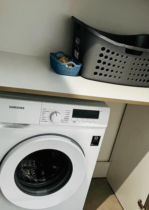 Sliema, Apt7, Stylish 2 Bedroom Apartment With Parking Εξωτερικό φωτογραφία