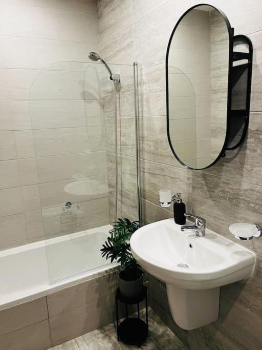 Sliema, Apt7, Stylish 2 Bedroom Apartment With Parking Εξωτερικό φωτογραφία